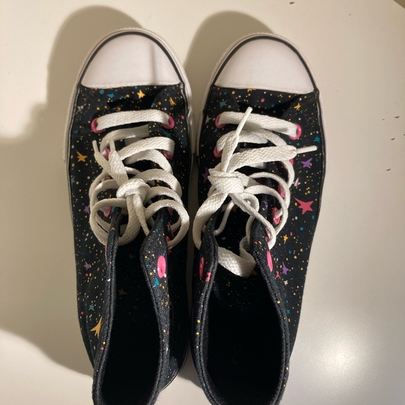 Converse Chuck Taylors - Picture 8 of 9